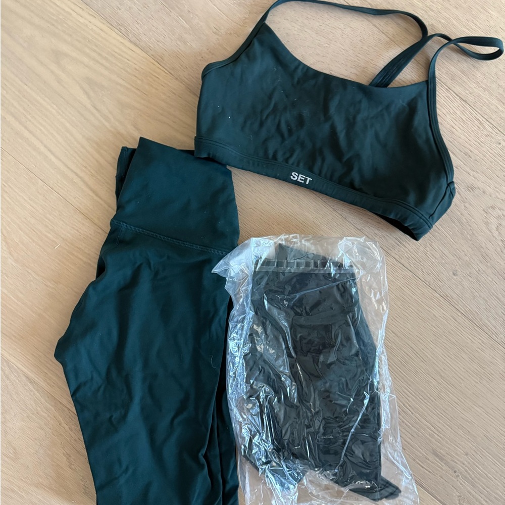 SET Active Sport body Sports Bra, Leggings and bike shorts bundle - IVY